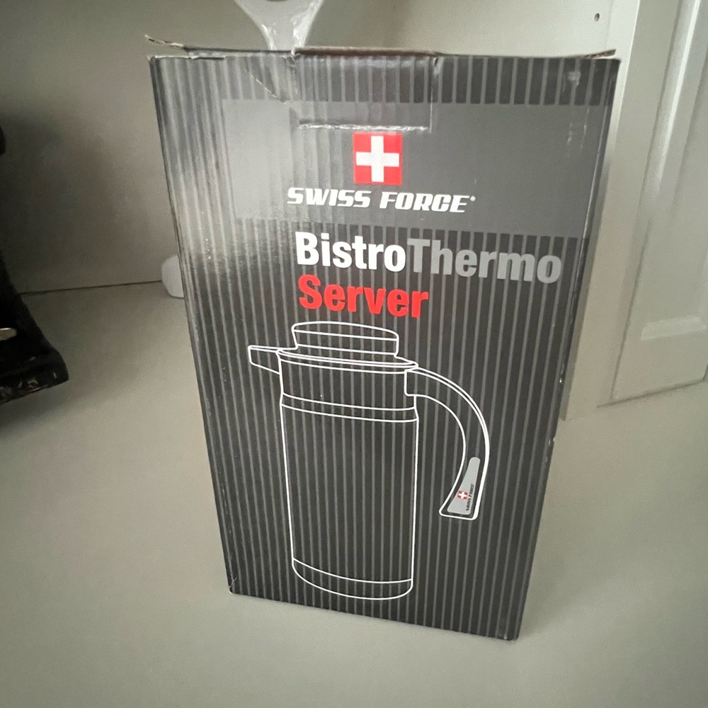 SWISS FORCE Bistro Thermal Server Coffee Tea Travel Insulated Black BRAND NEW